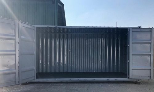 Stacking container doors to give full access